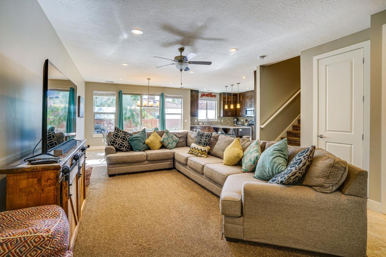Vacation Pool And Hot Tub Access! Holiday home *