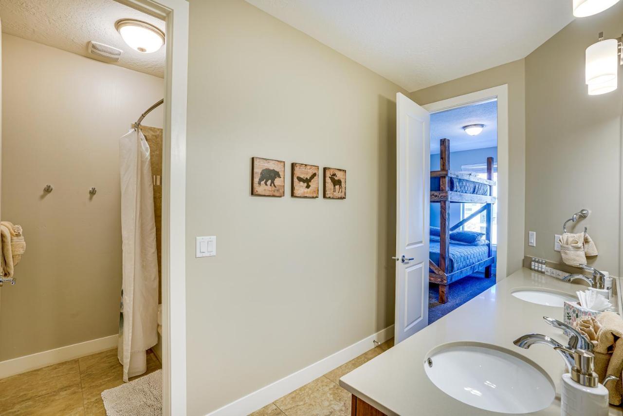 Vacation Pool And Hot Tub Access! *