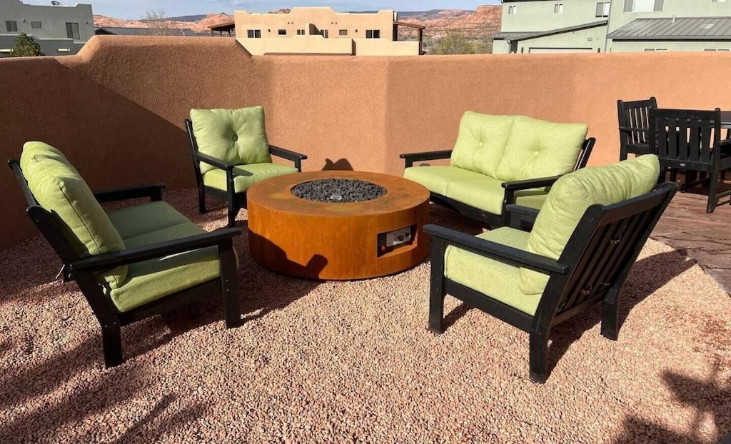 Holiday home Gorgeous Retreat With Red Rock And La Sal Mountain Views - South Valley