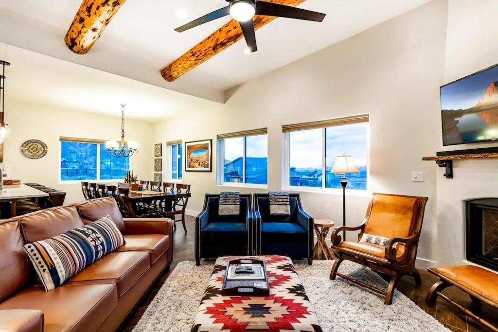 Gorgeous Retreat With Red Rock And La Sal Mountain Views - South Valley * Moab