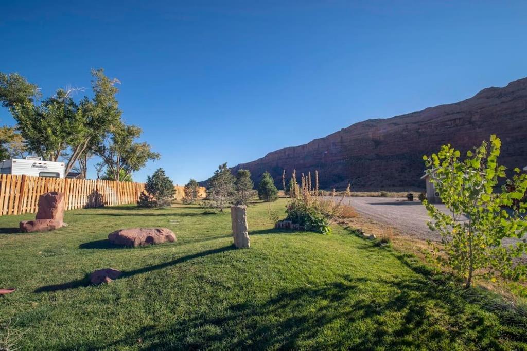 Redrock Tiny House W Large Loft Site 8 Holiday home Moab