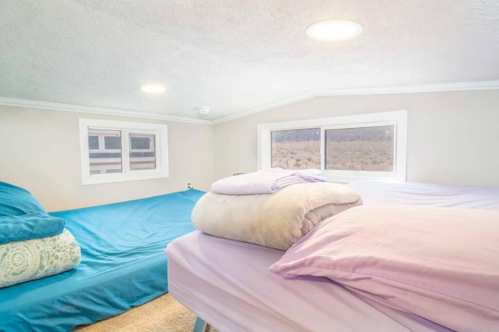 Redrock Tiny House W Loft Site 7 Moab