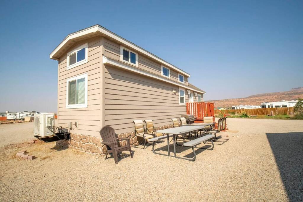 Redrock Tiny House W Loft Site 7 Holiday home *