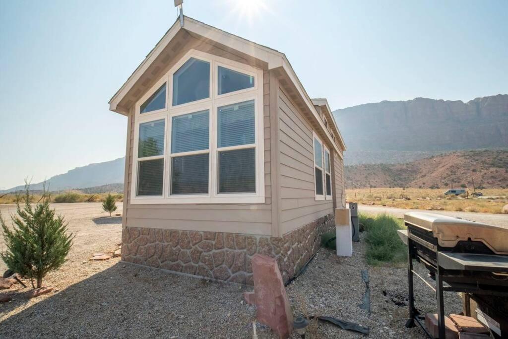 Redrock Tiny House W Loft Site 7 *