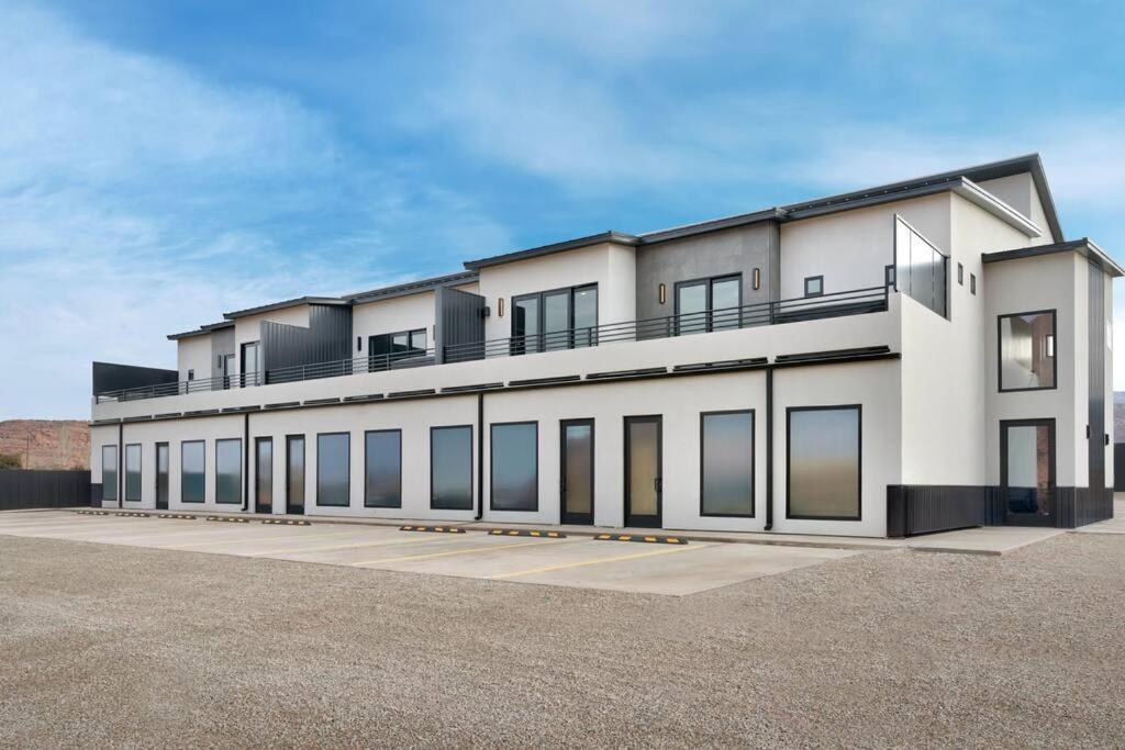 Vizcaya #1 - Moab's Newest Luxury *