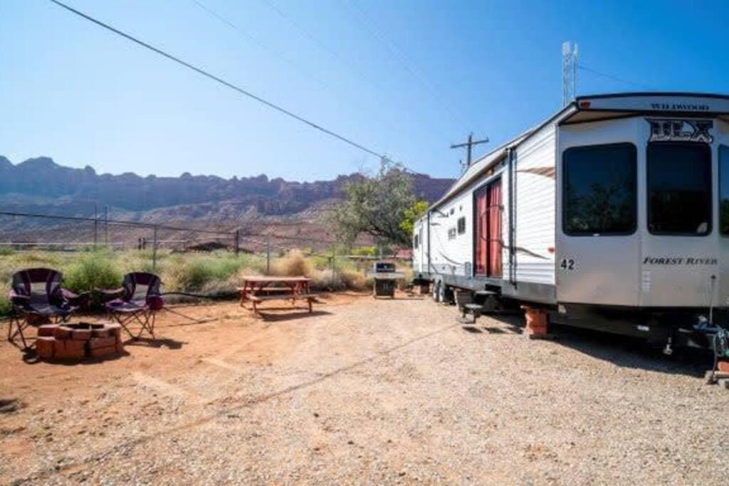 Rv Glamping Rv Fully Setup Ok42 Holiday home Moab