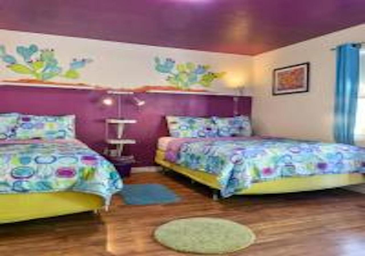 Apartment Desert Dreams *