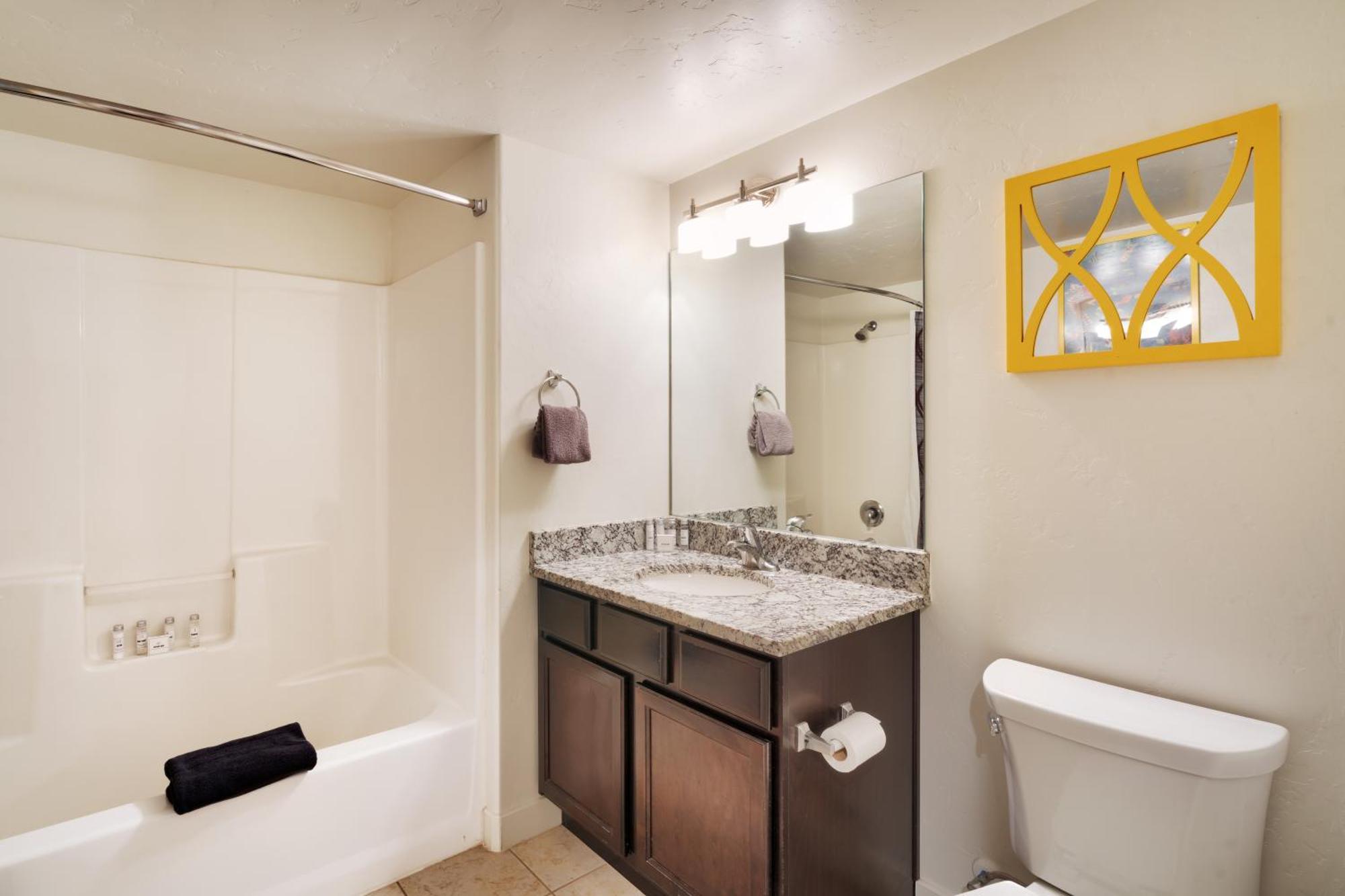 6a Family Friendly Redcliff Pool & Hot Tub Apartment Moab