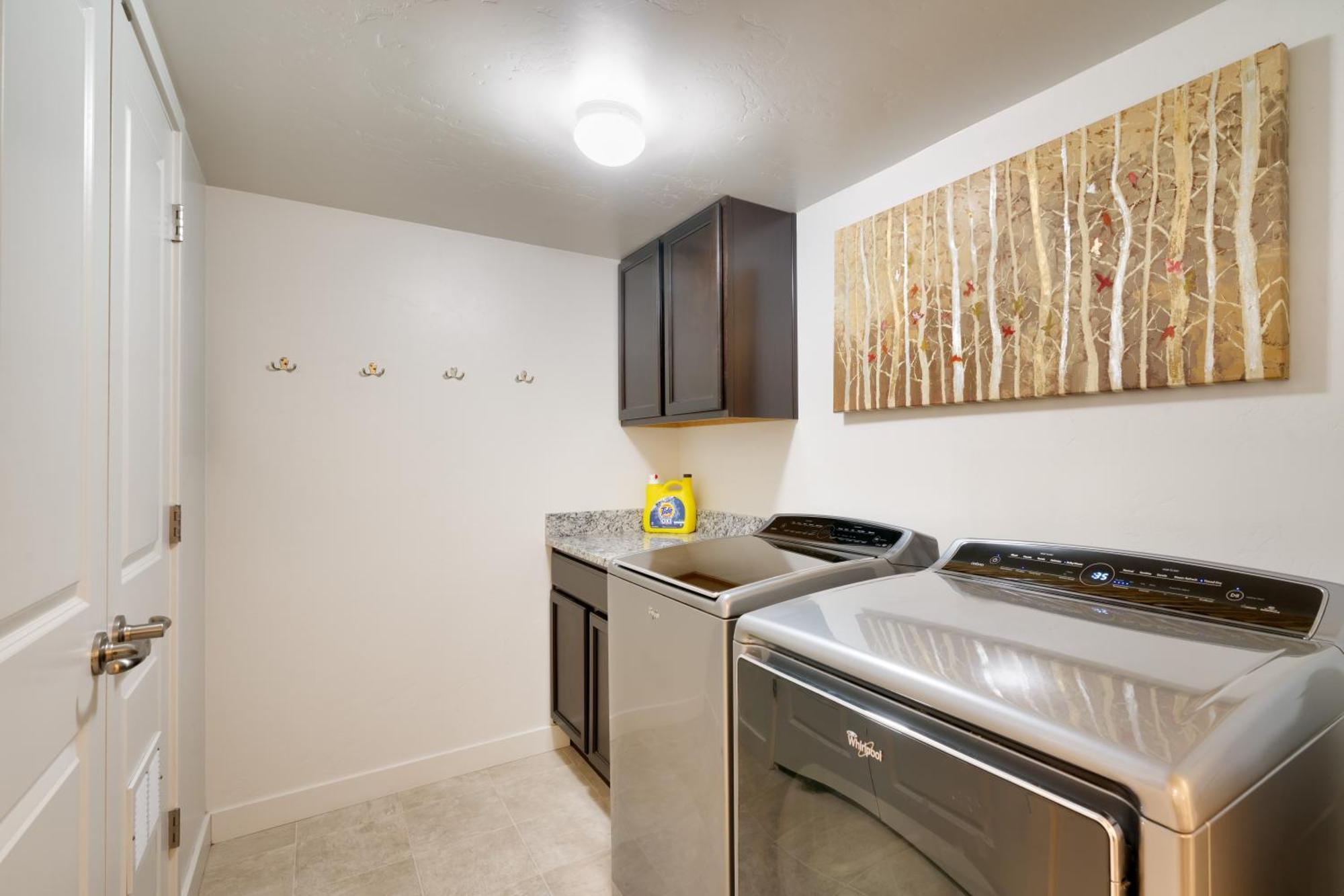 6a Family Friendly Redcliff Pool & Hot Tub Apartment Moab