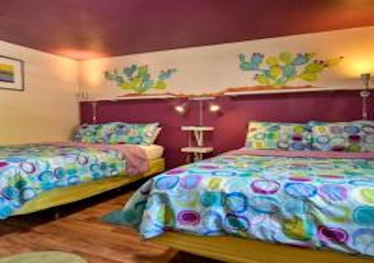 Apartment Desert Dreams *