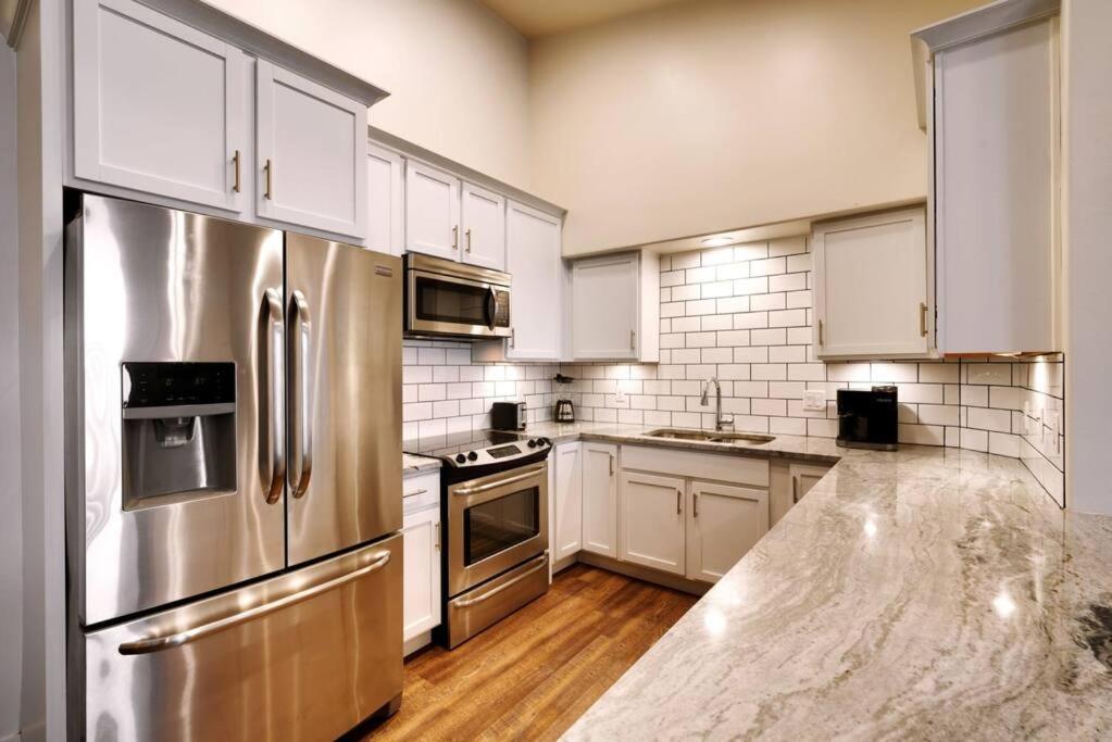 2k Floor Redcliff Condo, Pool & Hot Tub Moab