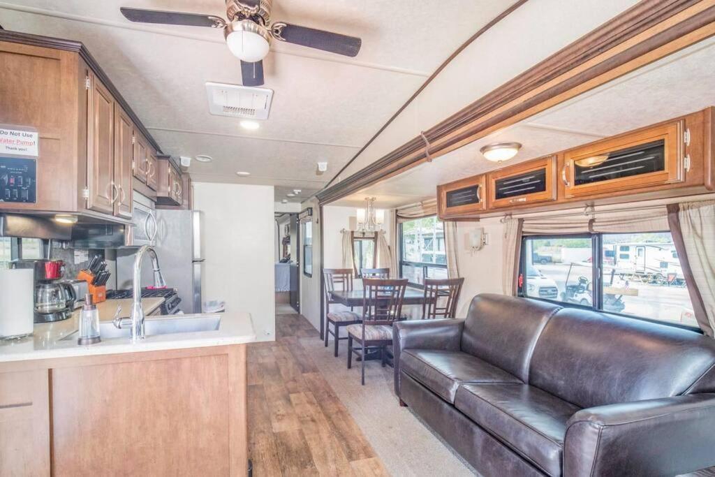 Rv Glamping Rv Fully Setup Ok42