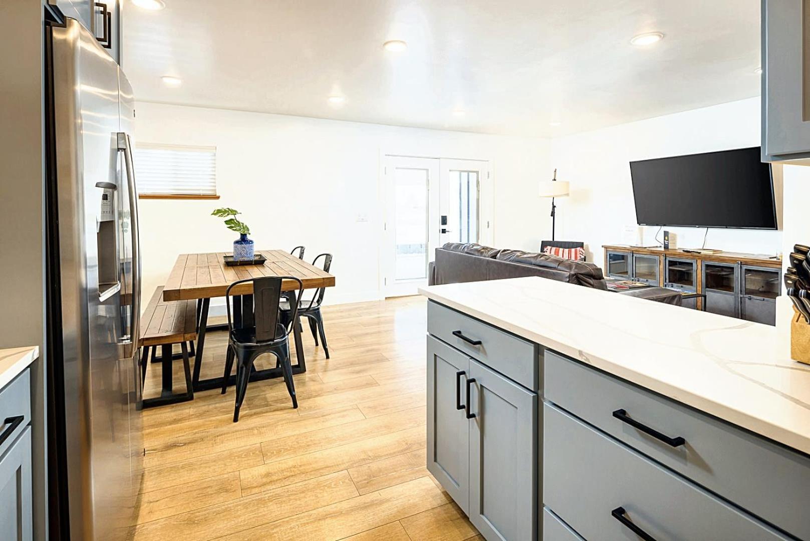 Holiday home Near Downtown Stylish 2br With Amazing Patio - 3 *