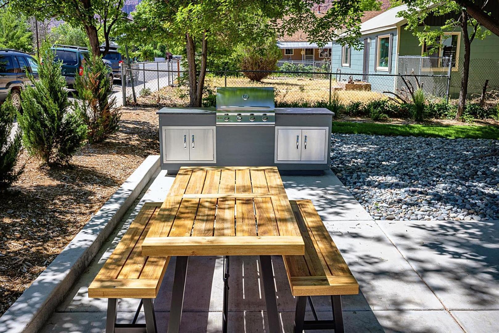Near Downtown Stylish 2br With Amazing Patio - 3 Holiday home Moab