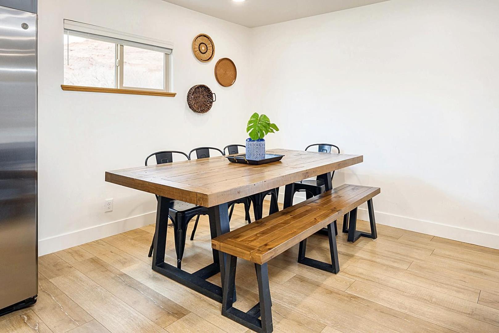 Near Downtown Stylish 2br With Amazing Patio - 5 * Moab