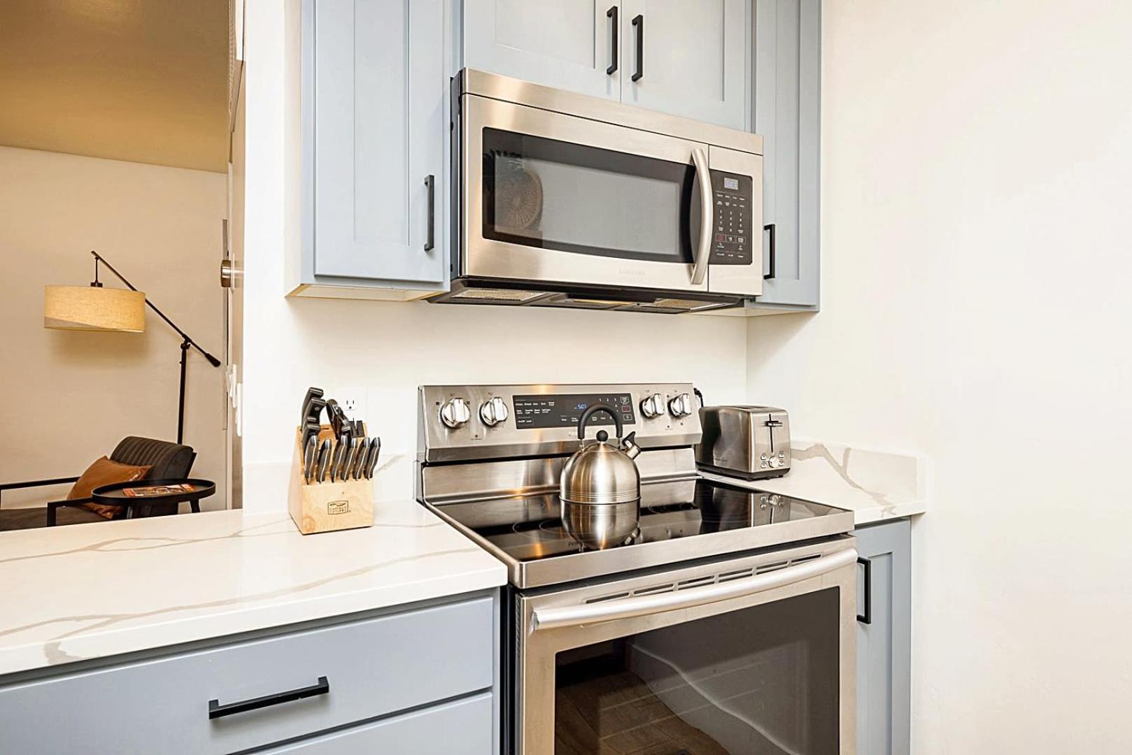 Near Downtown Stylish 2br With Amazing Patio - 5 Holiday home *