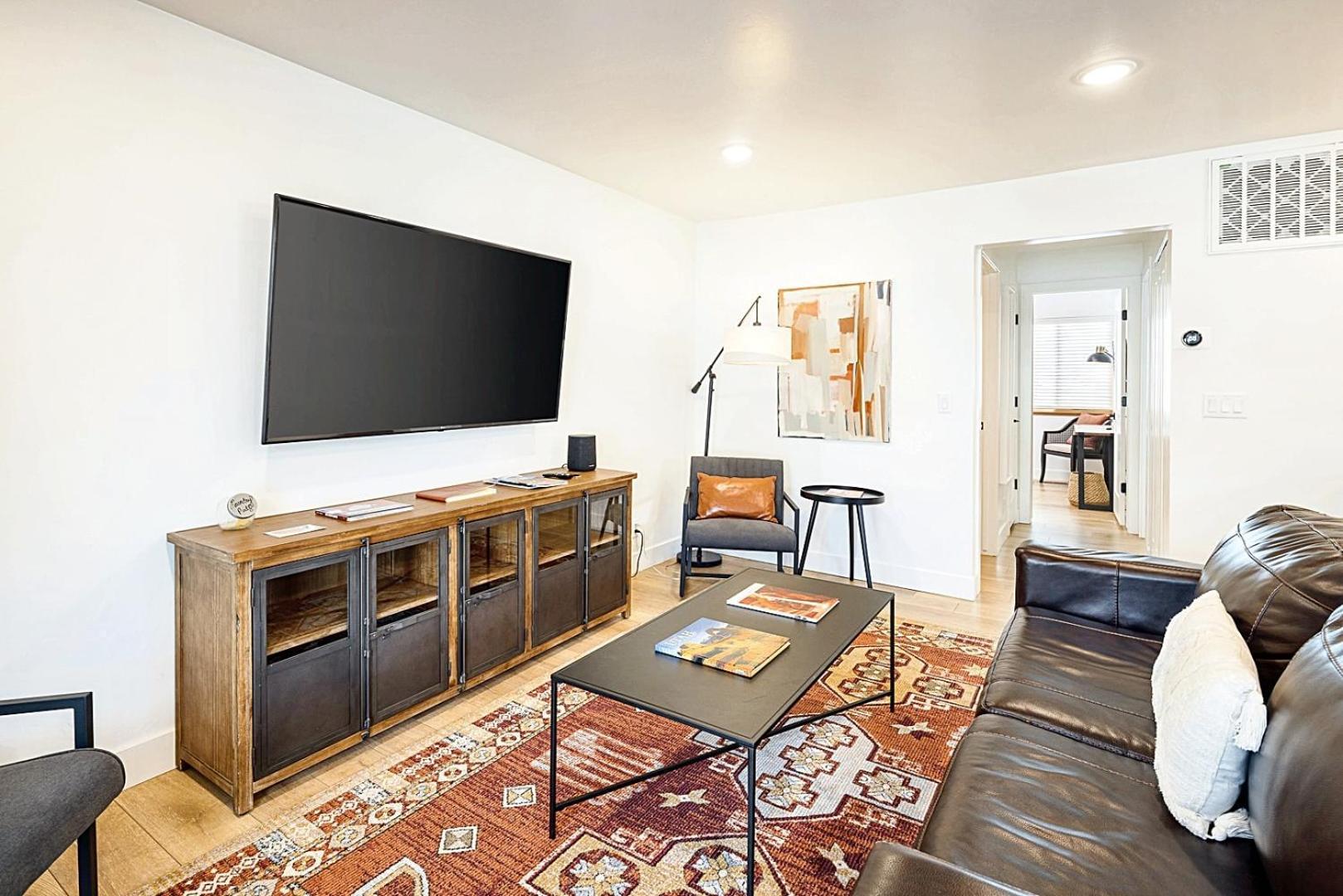 Near Downtown Stylish 2br With Amazing Patio - 5 Moab