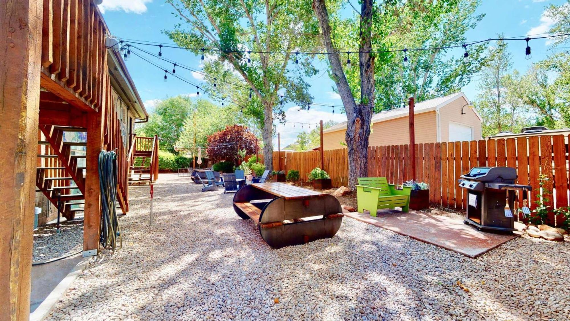 Downtown Cozy Base - Purple Sage 5 Holiday home