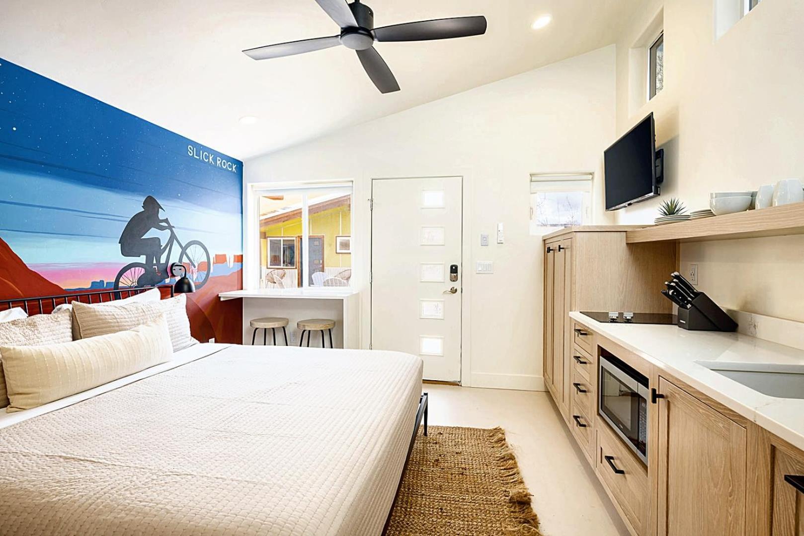 Downtown Kokopelli West 7 - Newly Remodeled Stylish Holiday home *