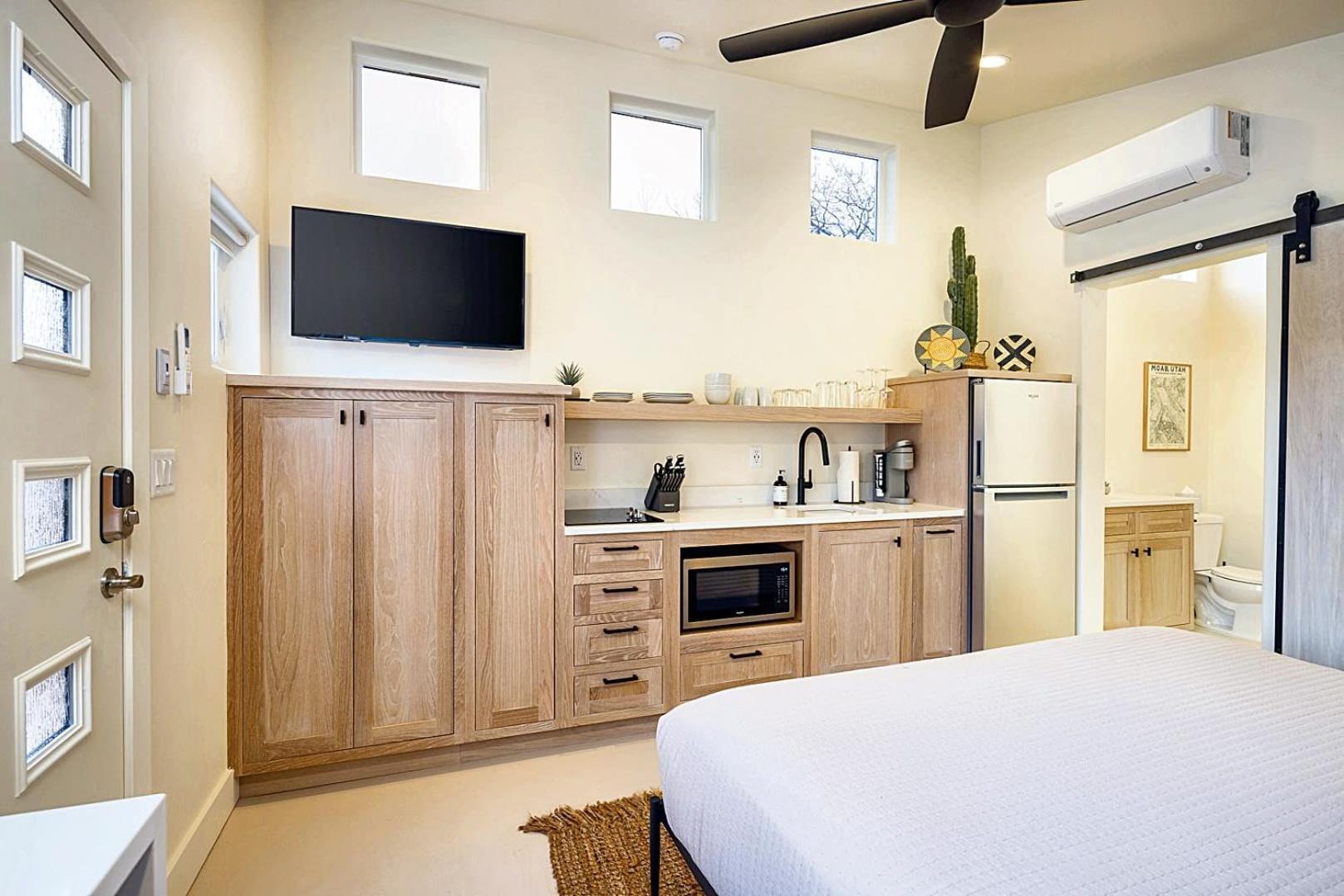 Downtown Kokopelli West 5 - Newly Remodeled Stylish Holiday home Moab