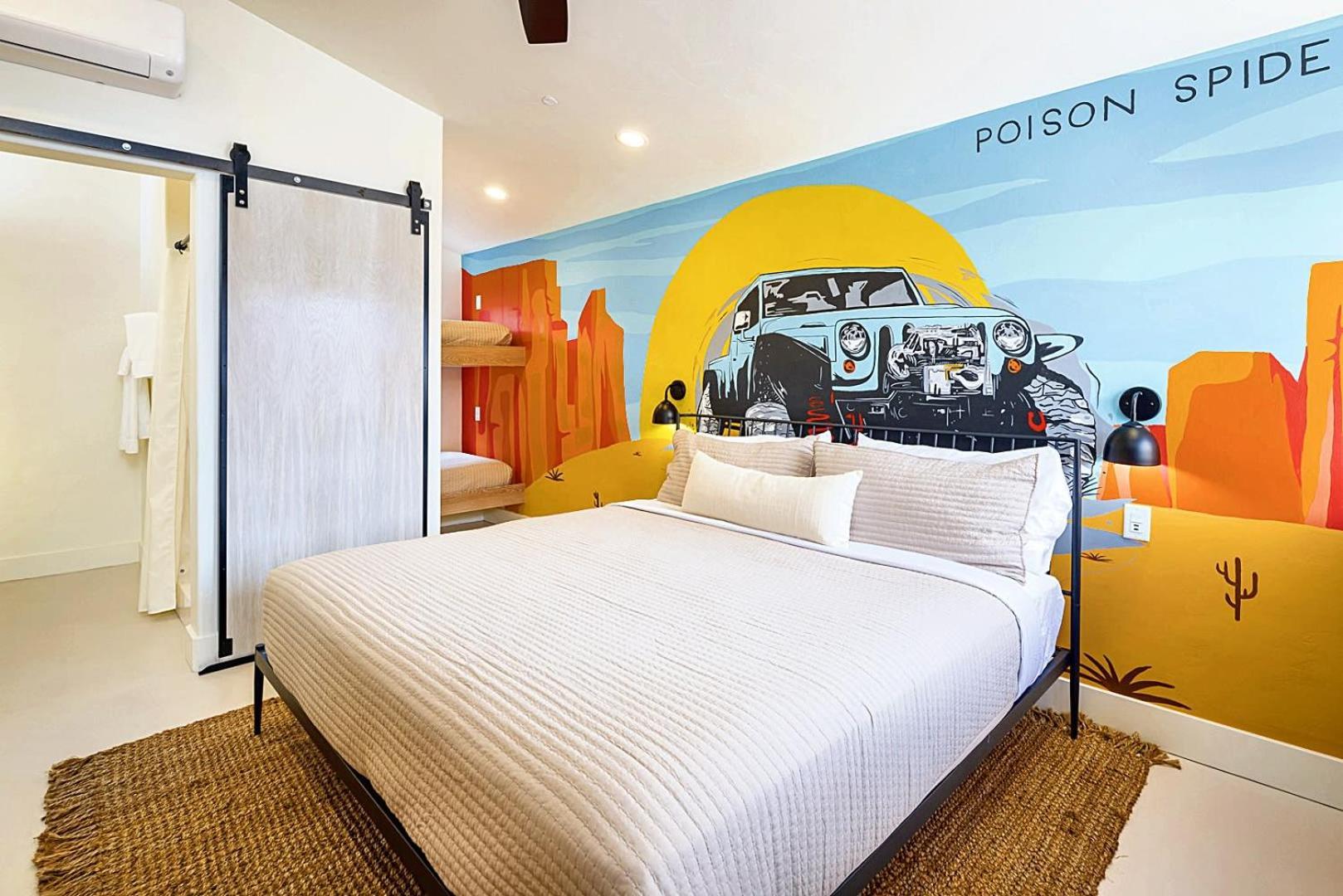 Downtown Kokopelli West 5 - Newly Remodeled Stylish Holiday home *