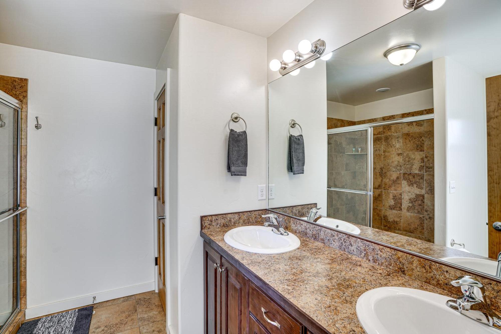 Townhome With Patio, Near Arches National Park!
