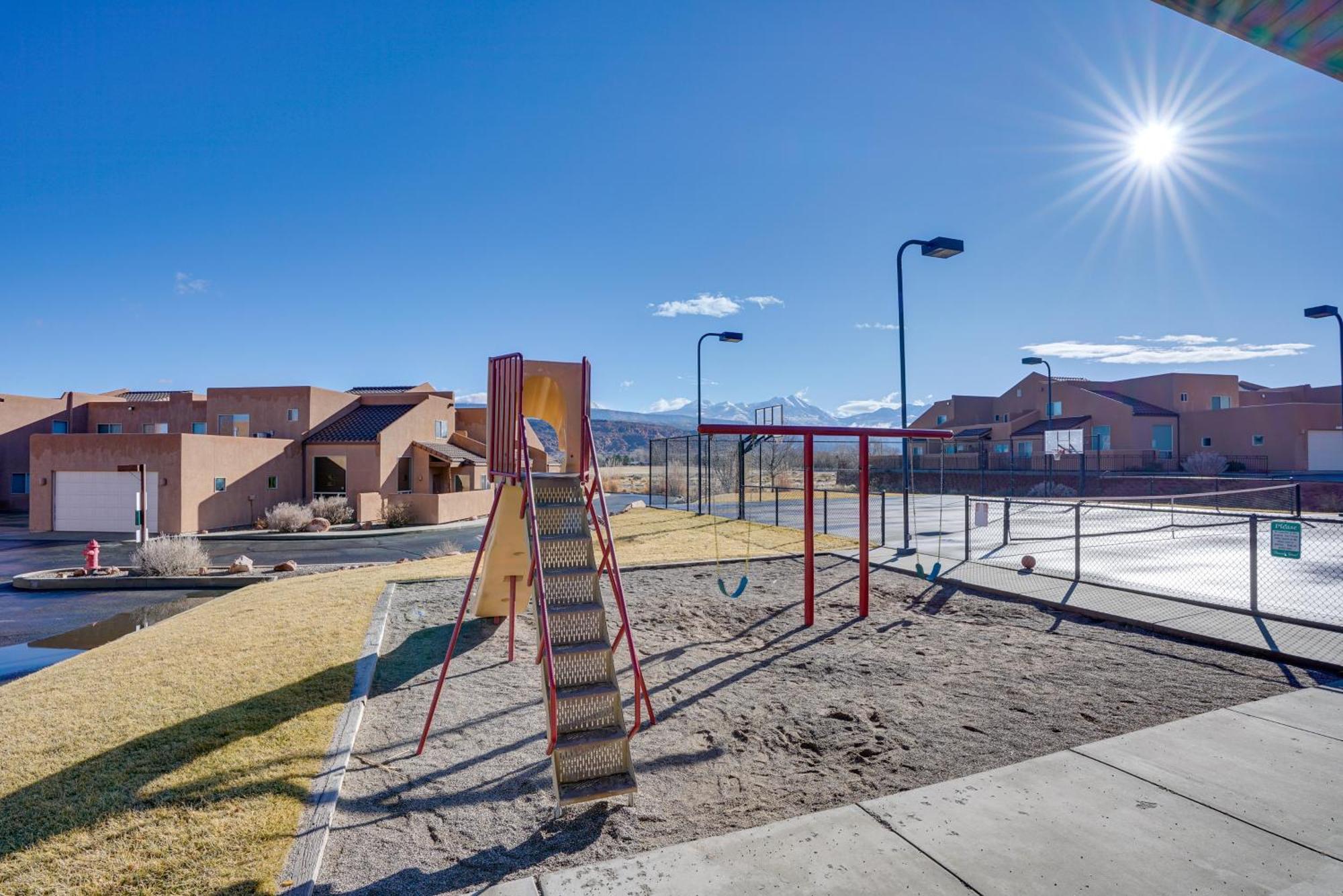Townhome With Patio, Near Arches National Park!
