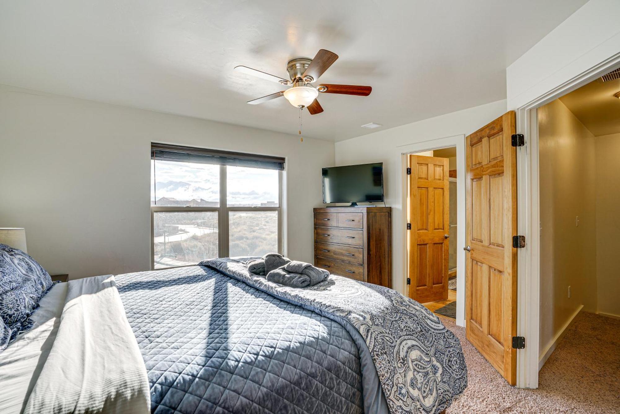 Townhome With Patio, Near Arches National Park!