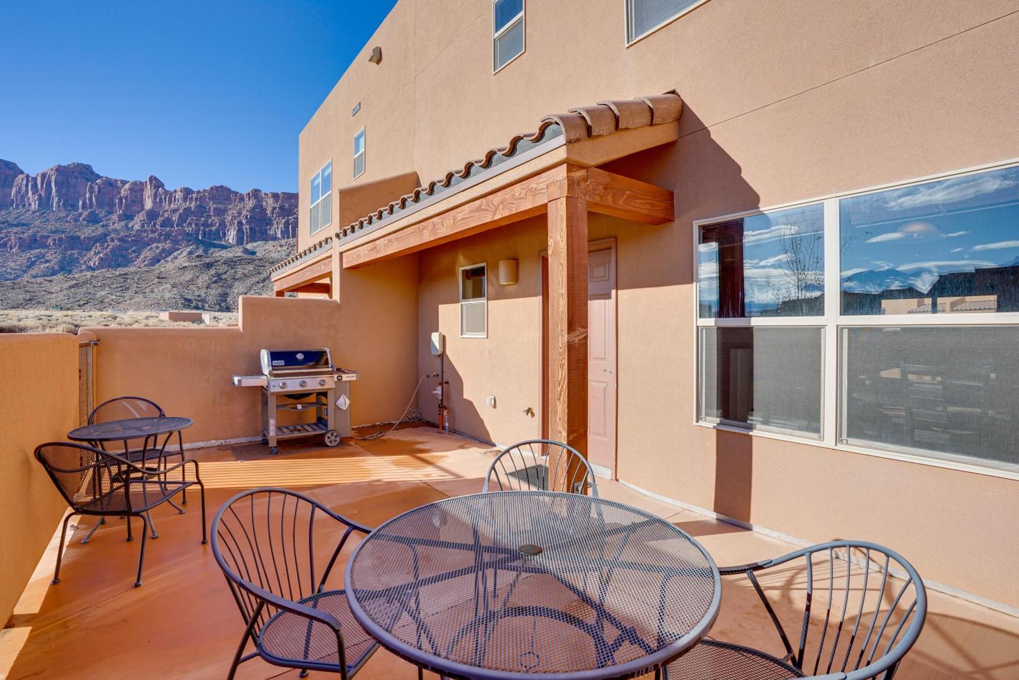 Townhome With Patio, Near Arches National Park! Holiday home *