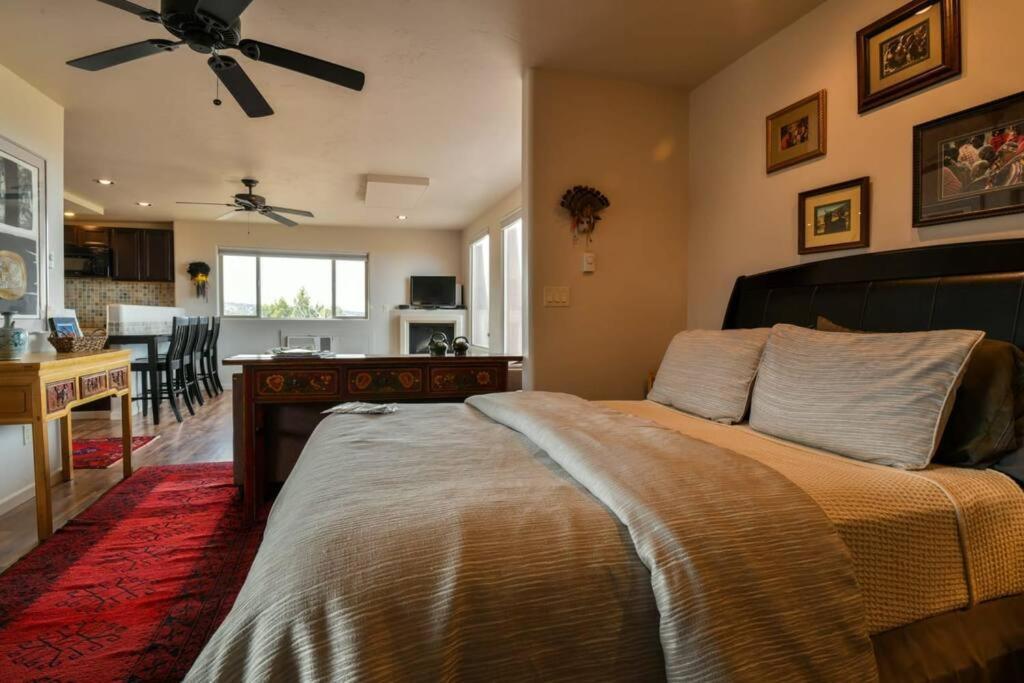 Indian Hills - Secluded Breathtaking Views
