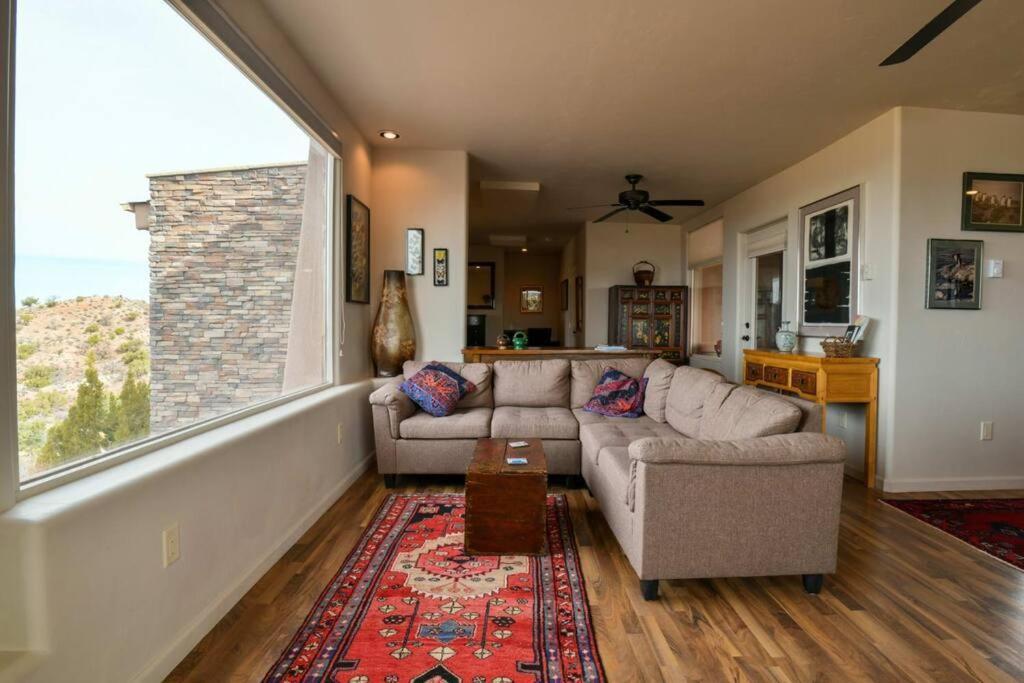 Indian Hills - Secluded Breathtaking Views *