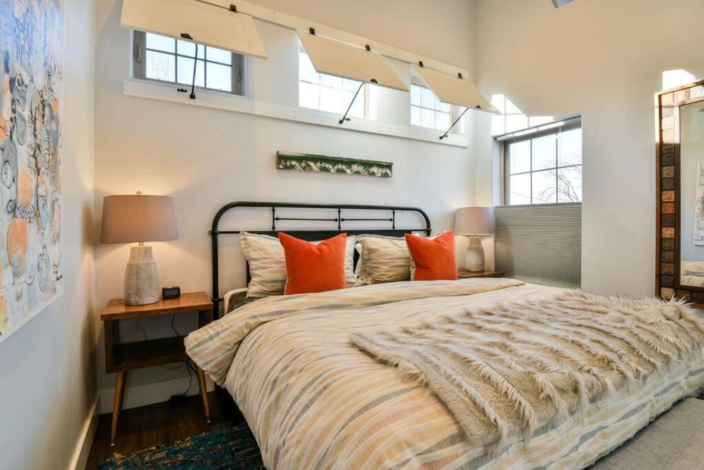 Digs #2 - Your Downtown Basecamp! * Moab