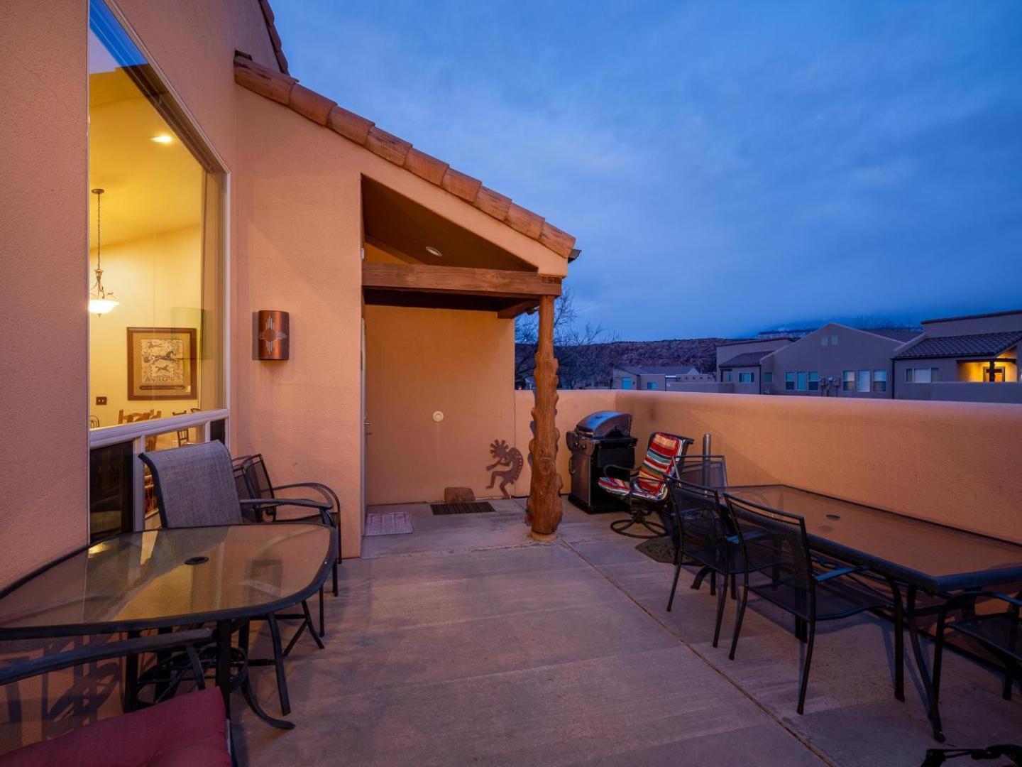 Rim Village Unit Q2 *