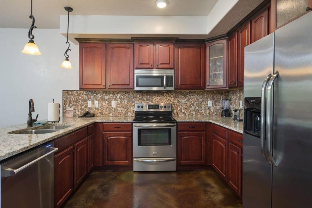 Luxury Downtown Apartment Moab