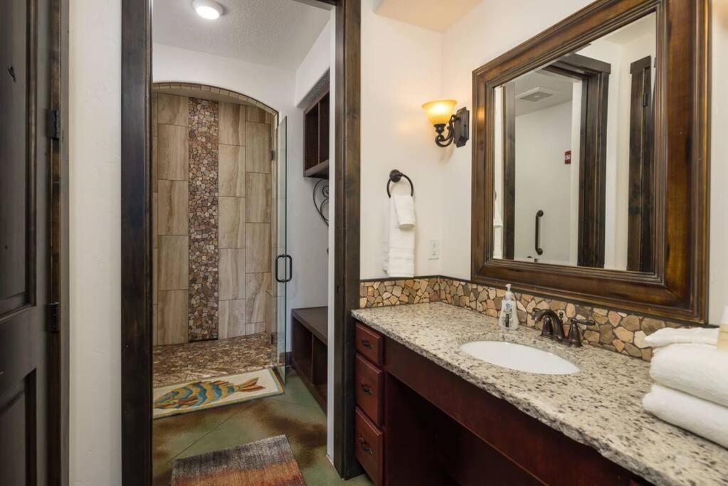 Luxury Downtown Apartment Moab