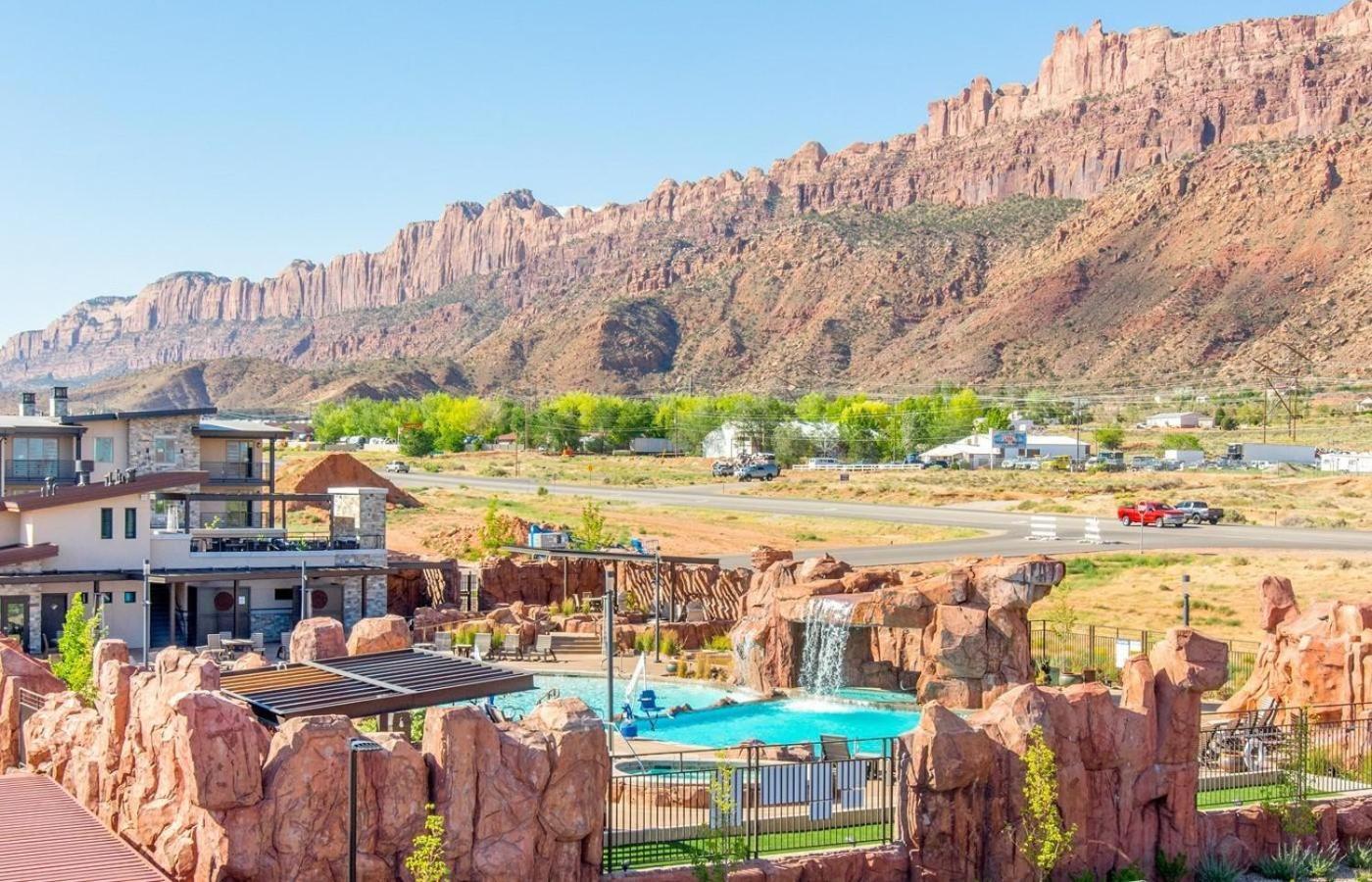 Sage Creek E1 In With Scenic Community Pool * Moab
