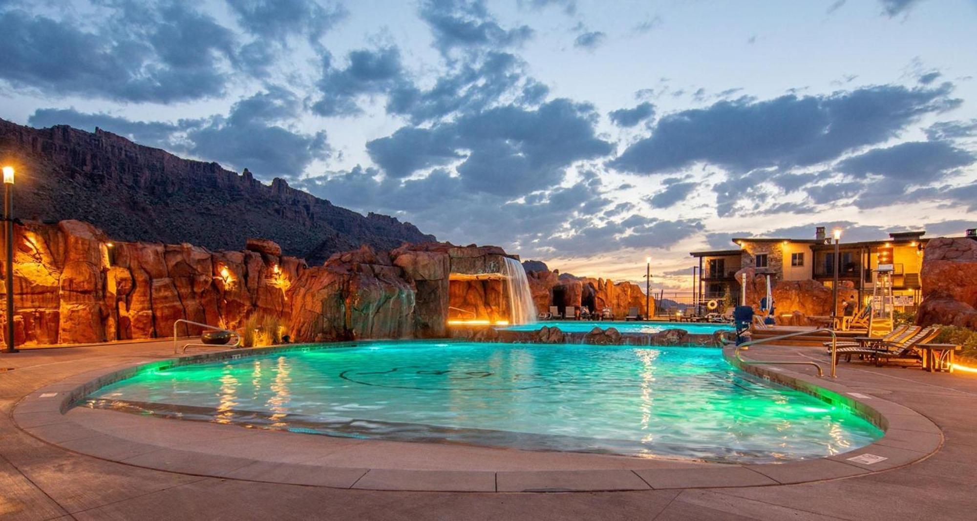 Sage Creek E1 In With Scenic Community Pool * Moab