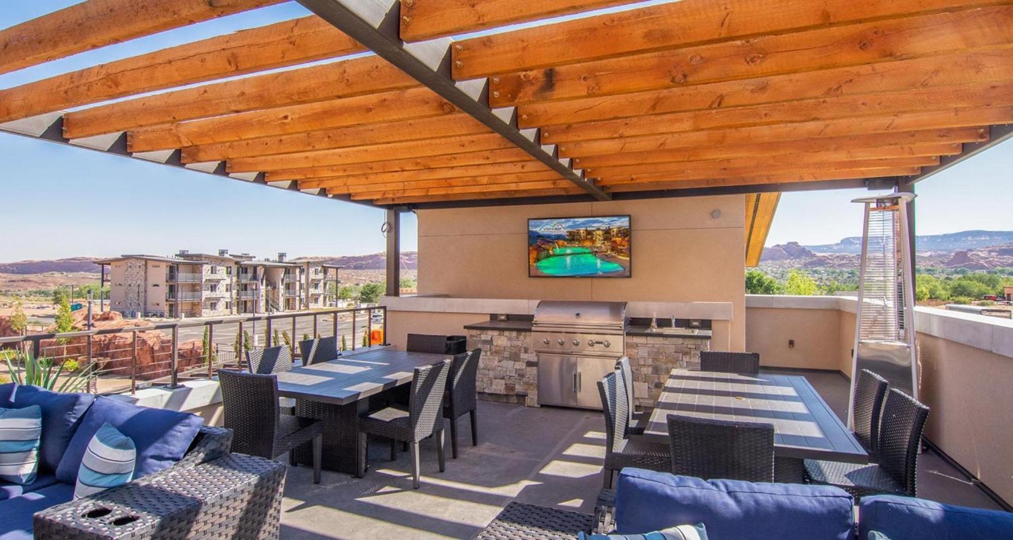 Sage Creek E1 In With Scenic Community Pool * Moab
