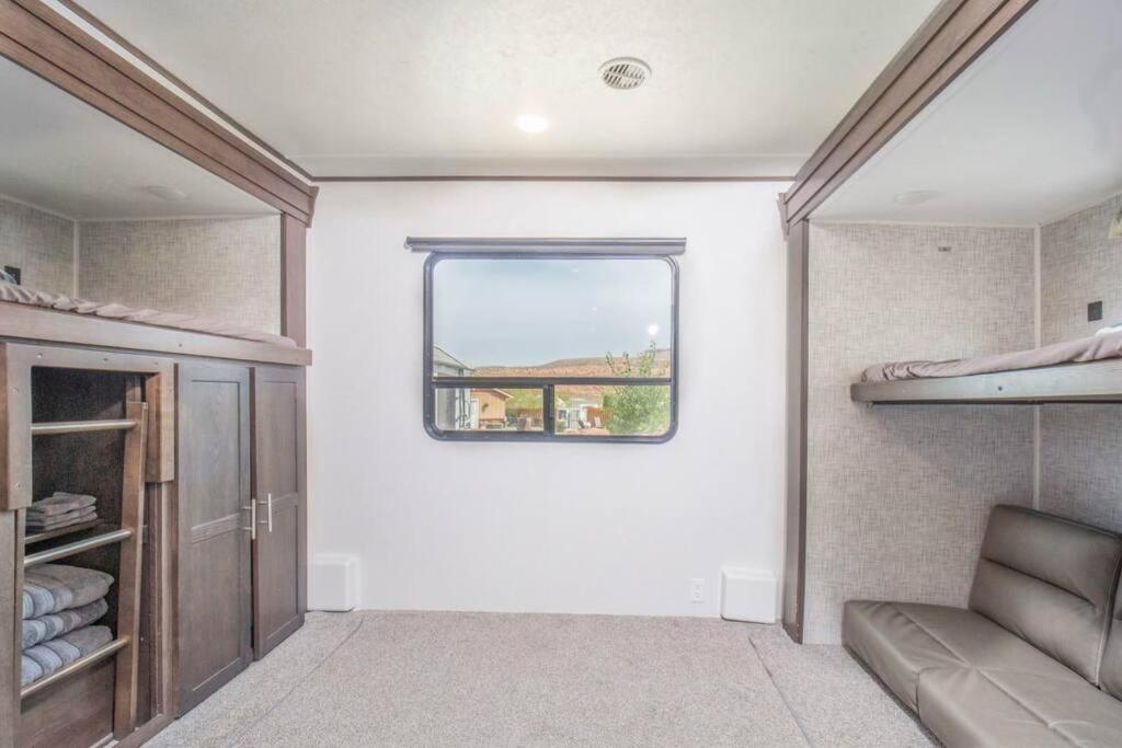 Redrock Destination Rv Site 5 * Moab