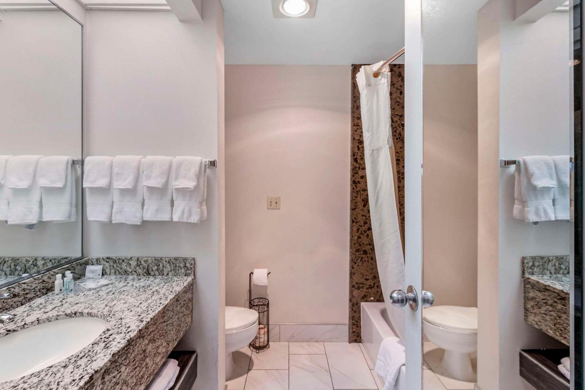 Hotel Quality Near Arches National Park 2*