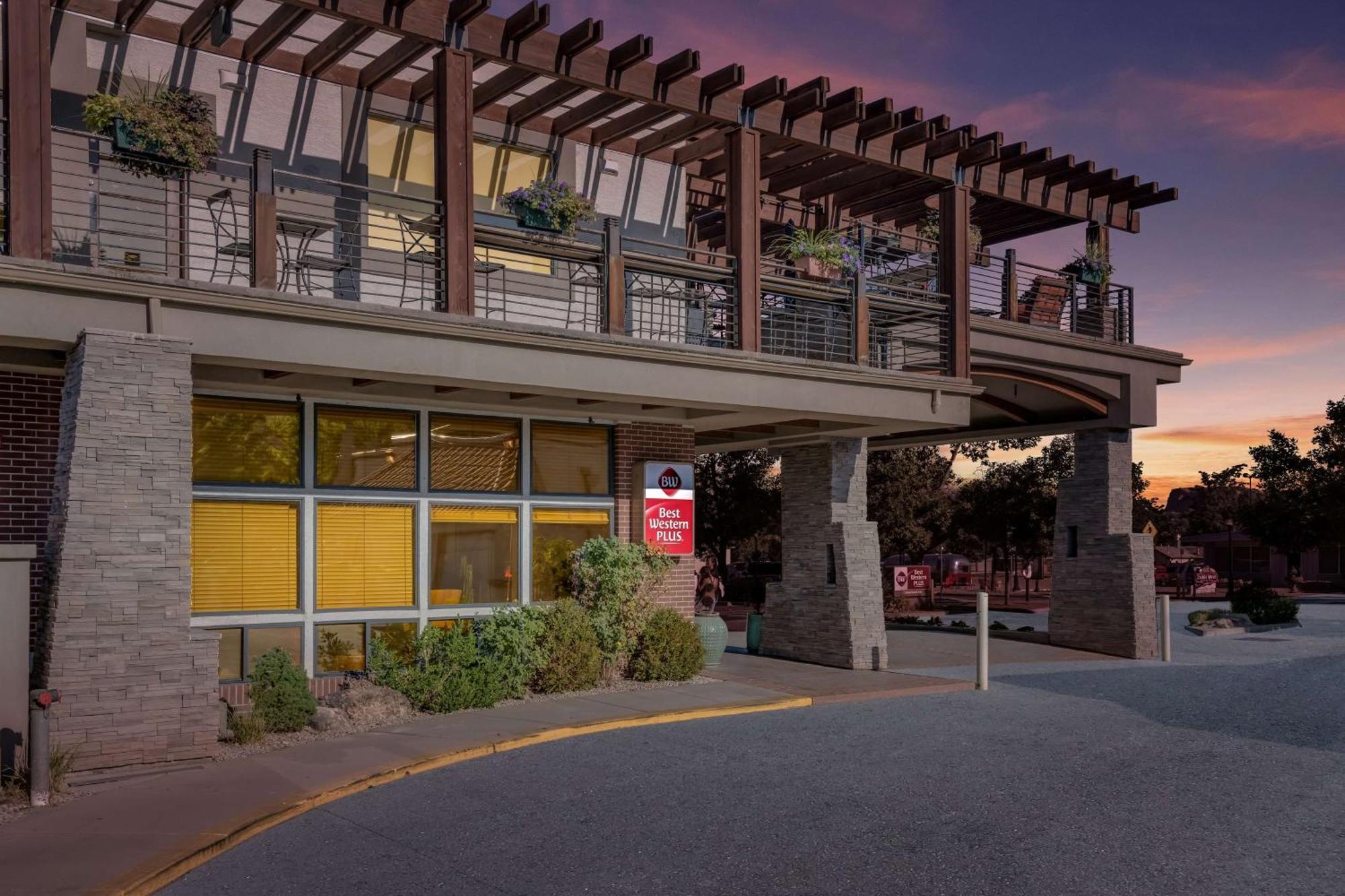 Western Canyonlands Hotel 3*