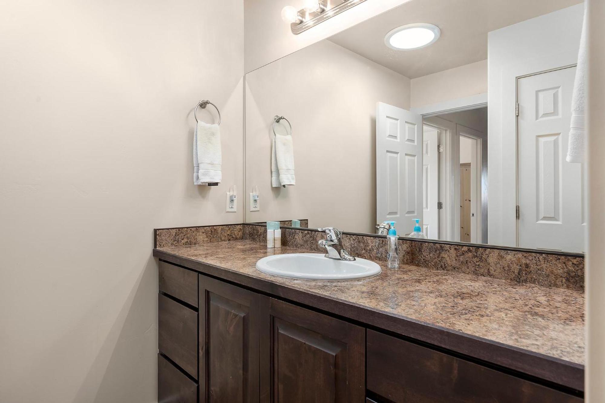 Rim Village Vista Unit 6 A8