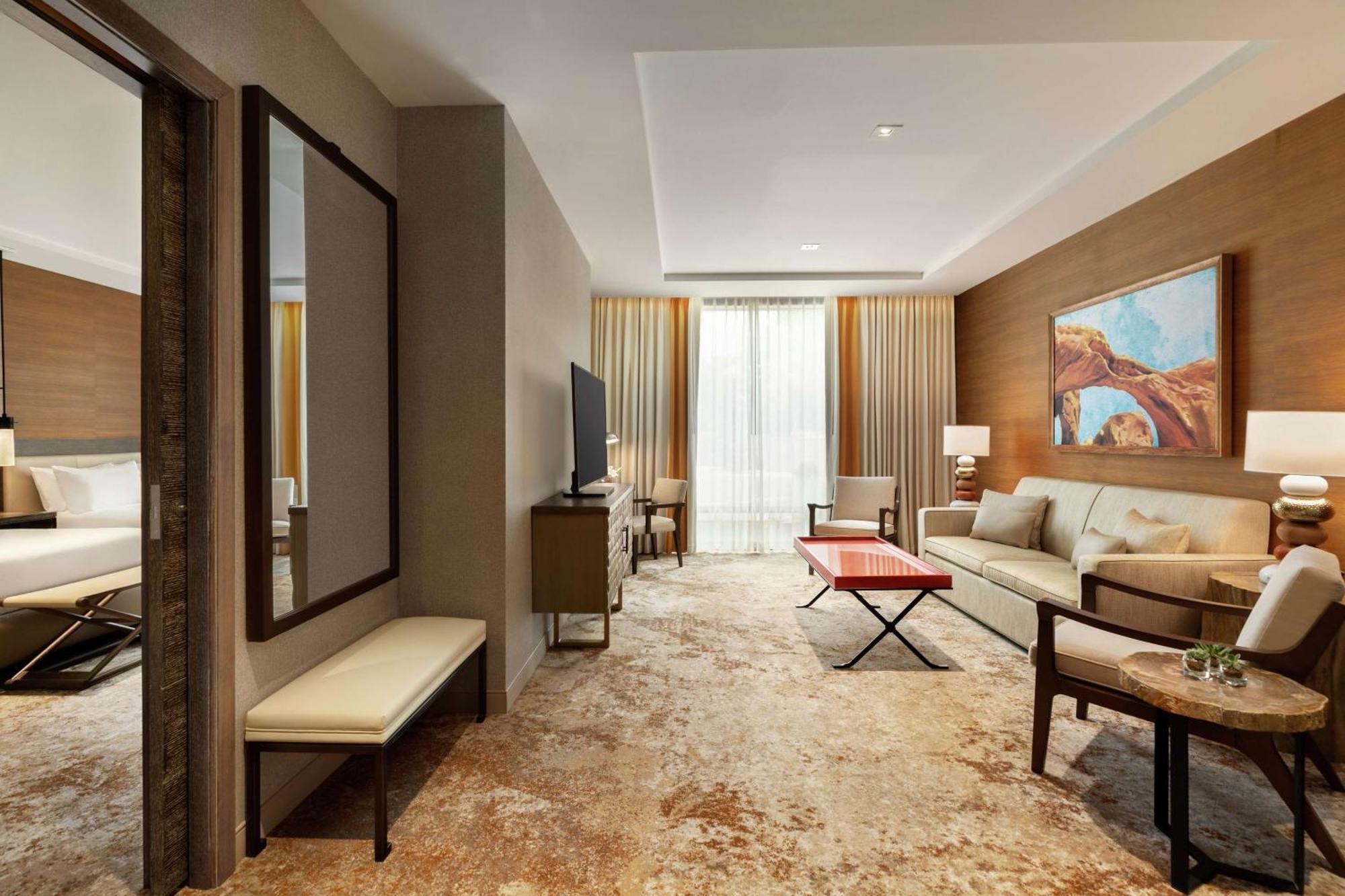Hoodoo Moab, Curio Collection By Hilton 4*