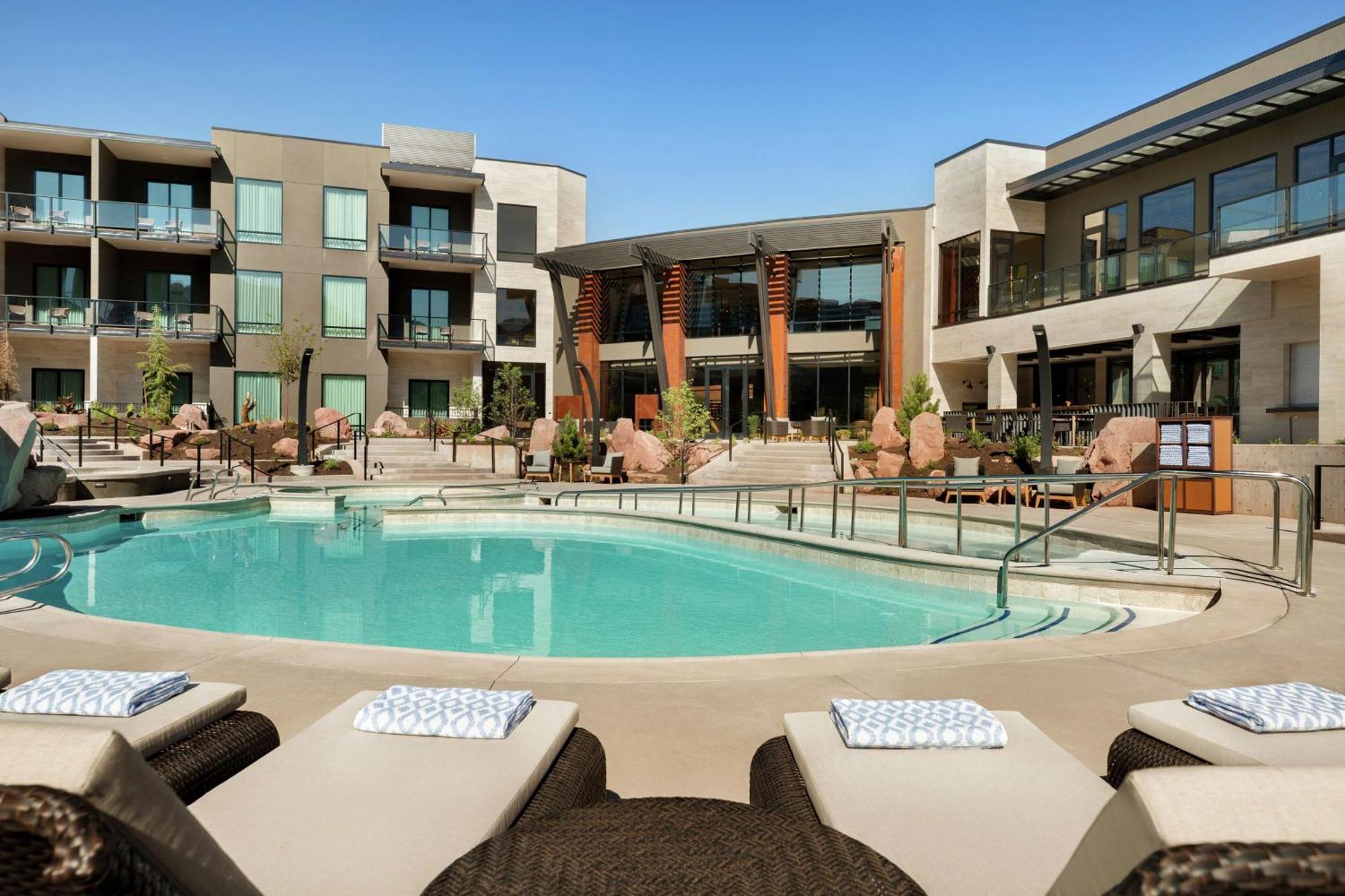 Hoodoo Moab, Curio Collection By Hilton Hotel