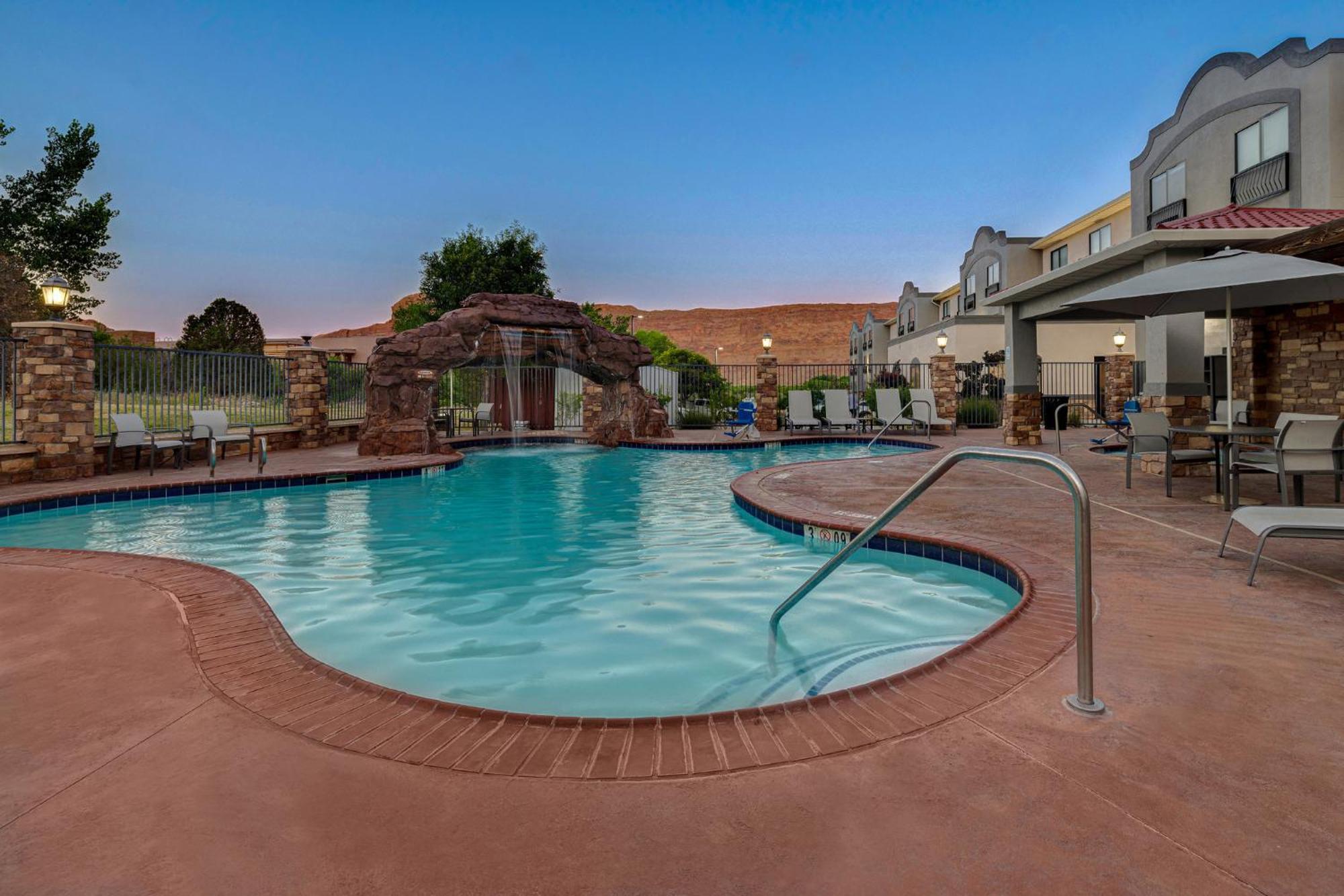Express & By Ihg Moab