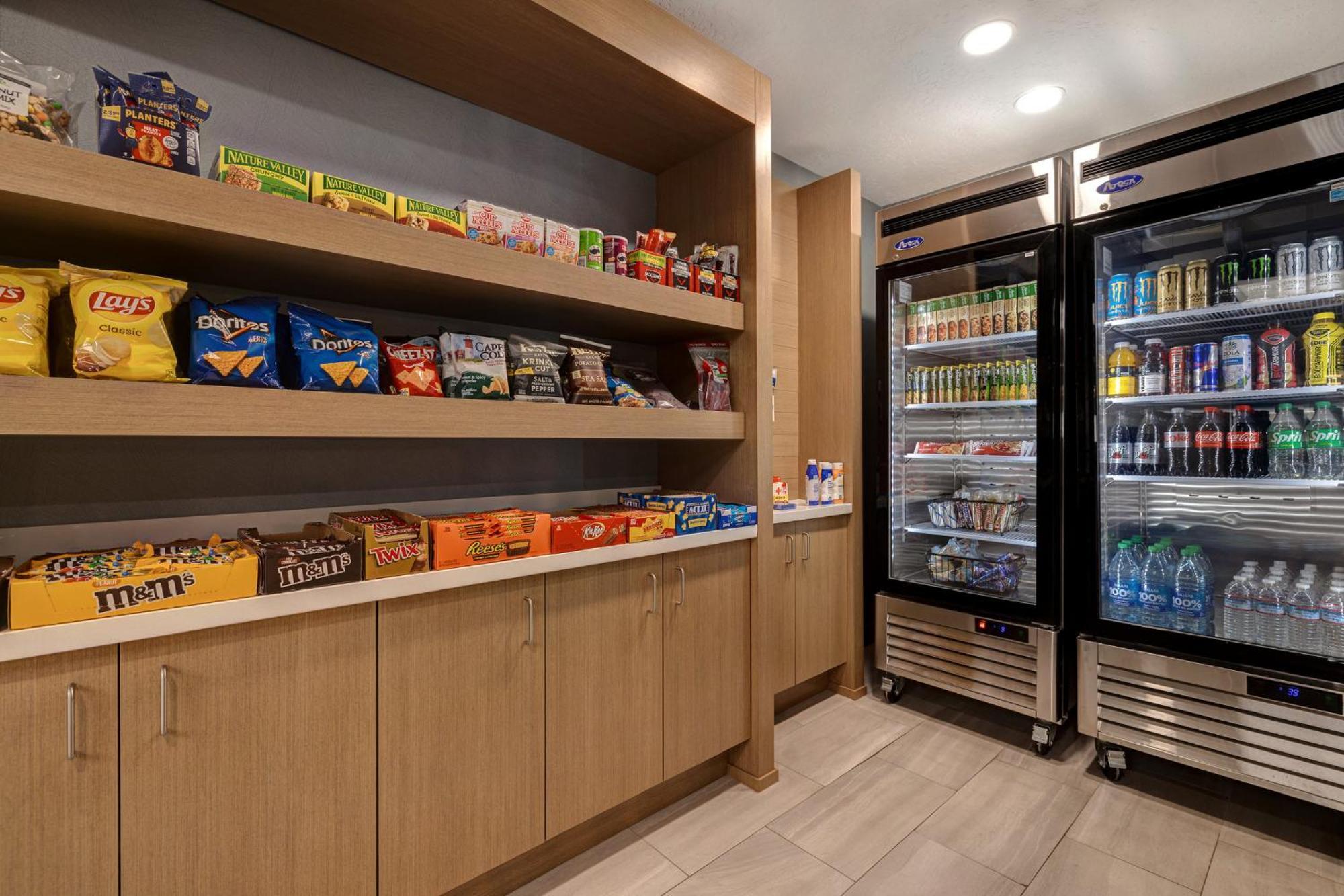 Hotel Express & By Ihg