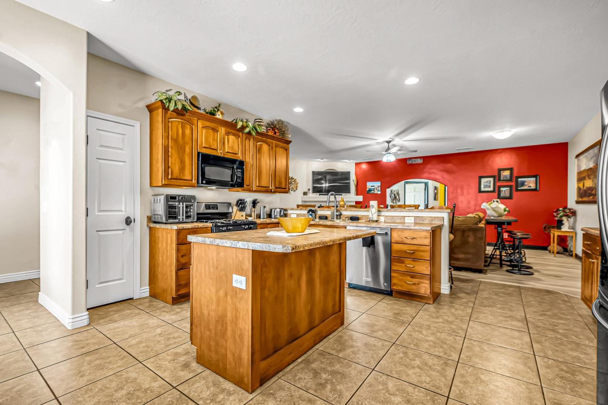 5 Bed 3 Bath Vacation In Arches National Park