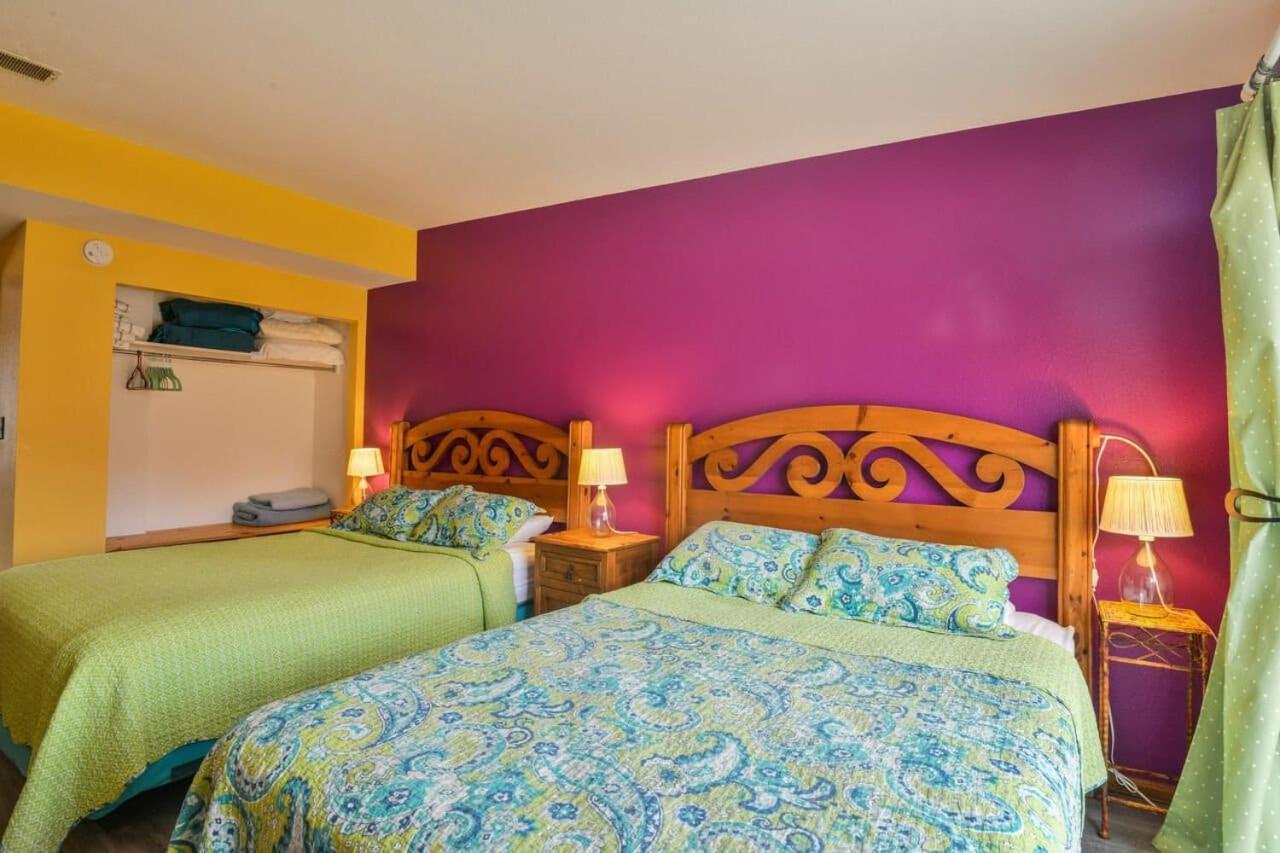 Adventure Haven Near Downtown - Rose Tree 3