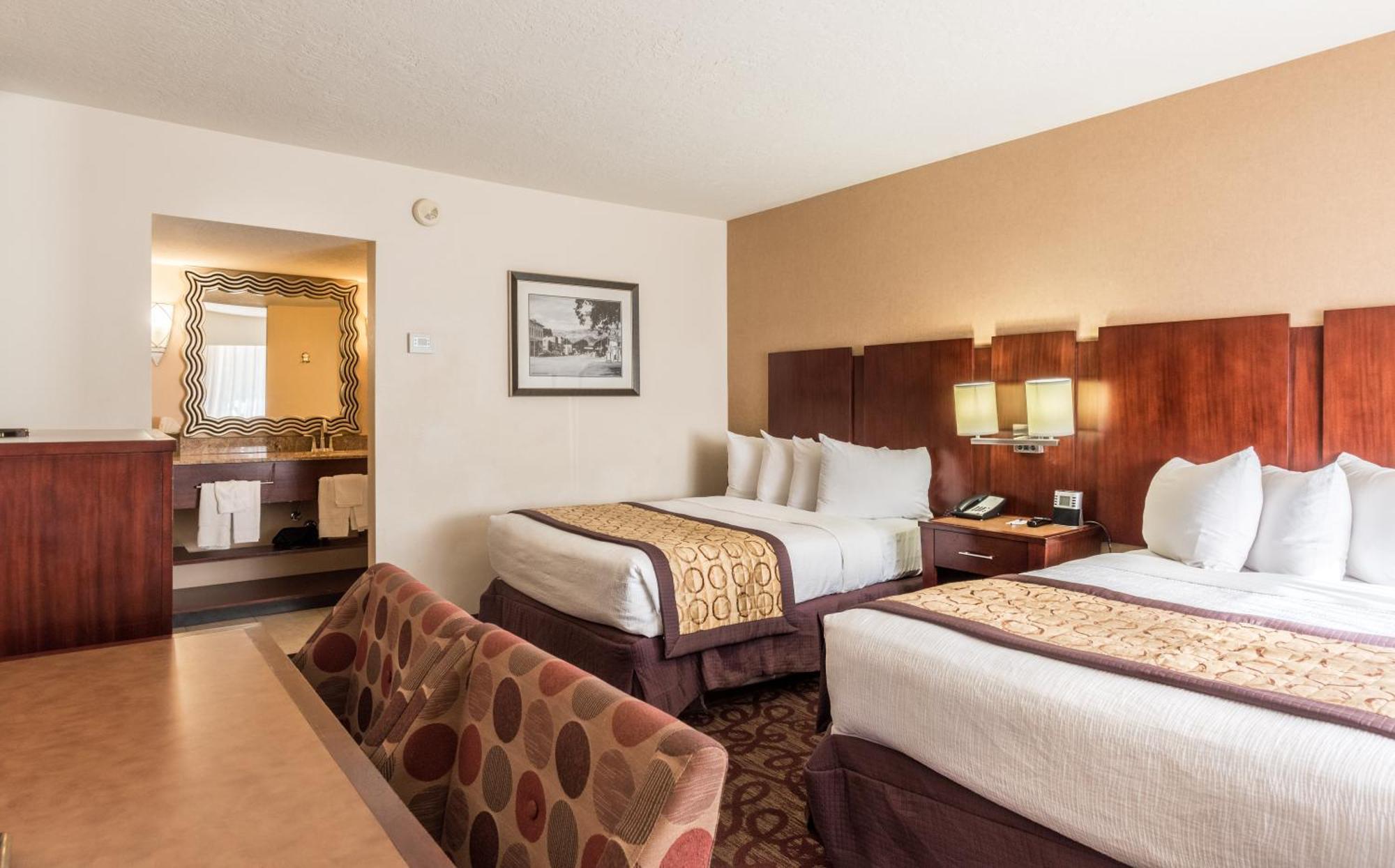 Downtown 3*