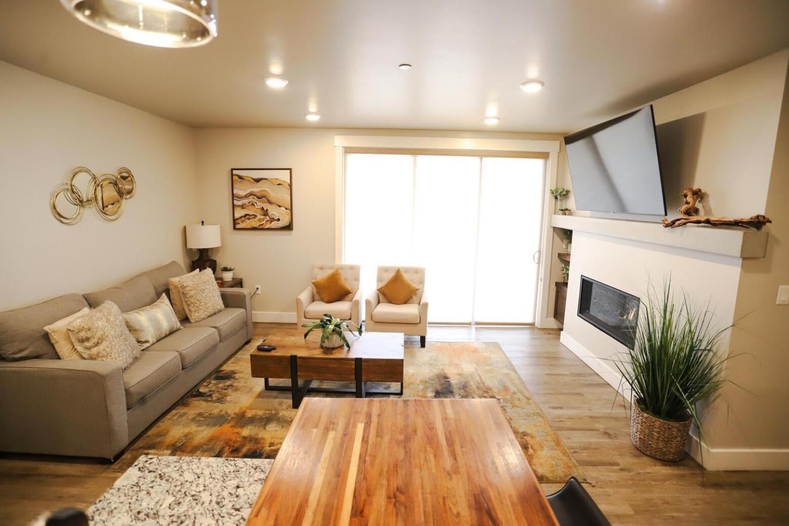 Sage Creek E3 In With Private Hot Tub And Community Pool